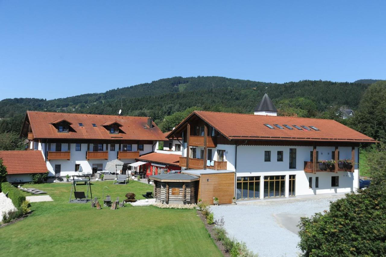 Bernrieder Hof Hotel Exterior photo